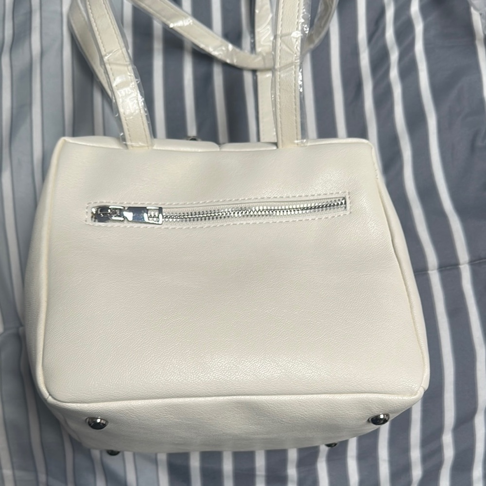 White Structured Frame Bag - Picture 4 of 4